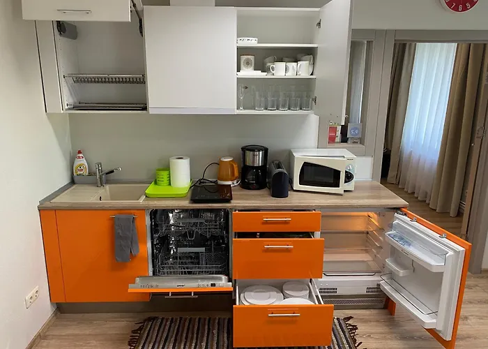 Apartment Family Or Group In Silent Center