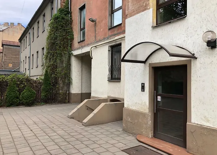 Family Or Group In Silent Center * Riga