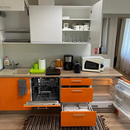 Appartement Family Or Group In Silent Center